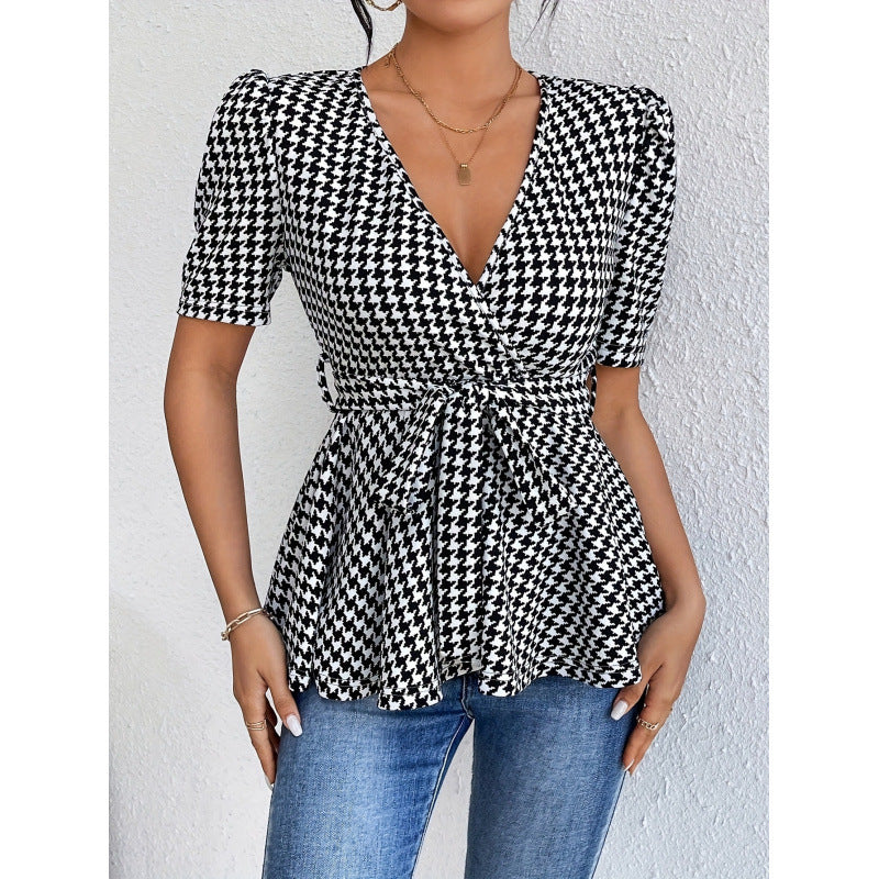Dame wrap blouse med afslappet snit og moderne hane fod mønster Skovae