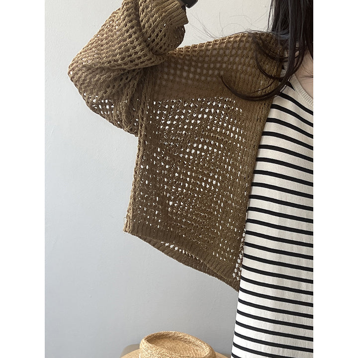 Dame luftig, kort strikcardigan i netlignende design Stilla