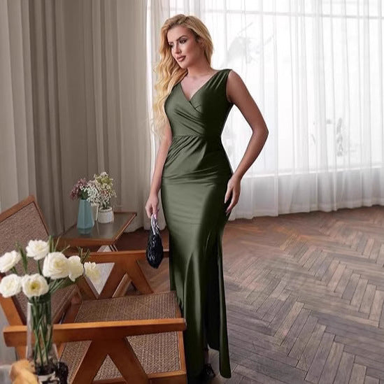 Dame wrapped dress med elegant silhuet og sidelængde Stilla