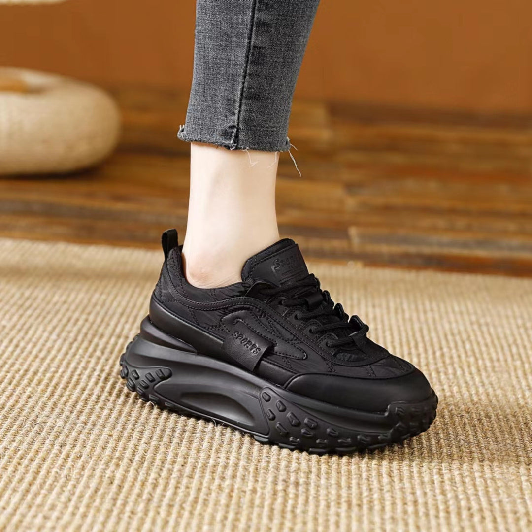 Dame Chunky Sneakers med dæmpende sål og åndbart overdækning Stilla