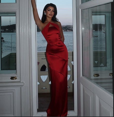 Femme Elegant Halter Neck Satin Aftenkjole Stilla