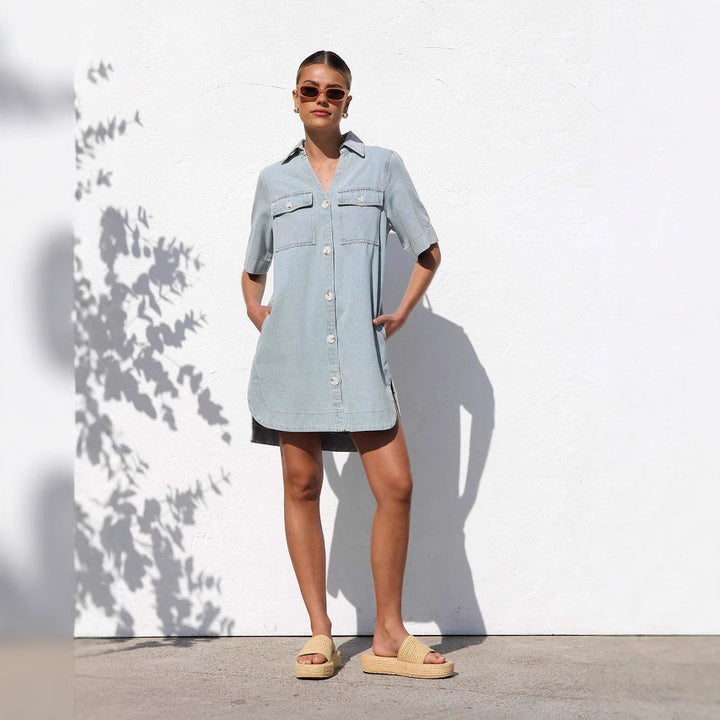 Dame jeans skjortekjole med praktiske brystlommer og moderne kortærmet stil