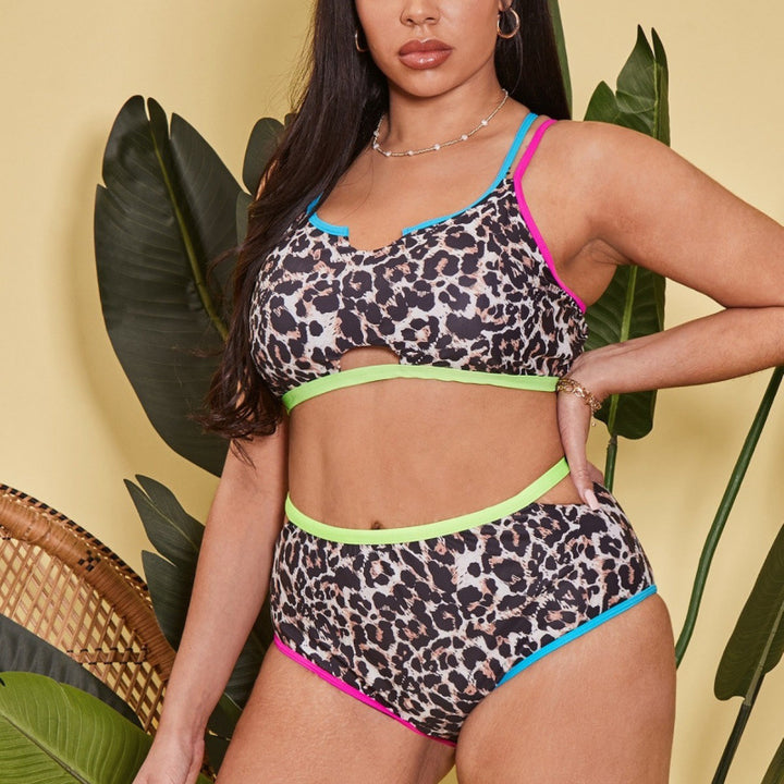 Dame Højt skåret trekant bikini med moderne dyreprint og sporty design Skovae