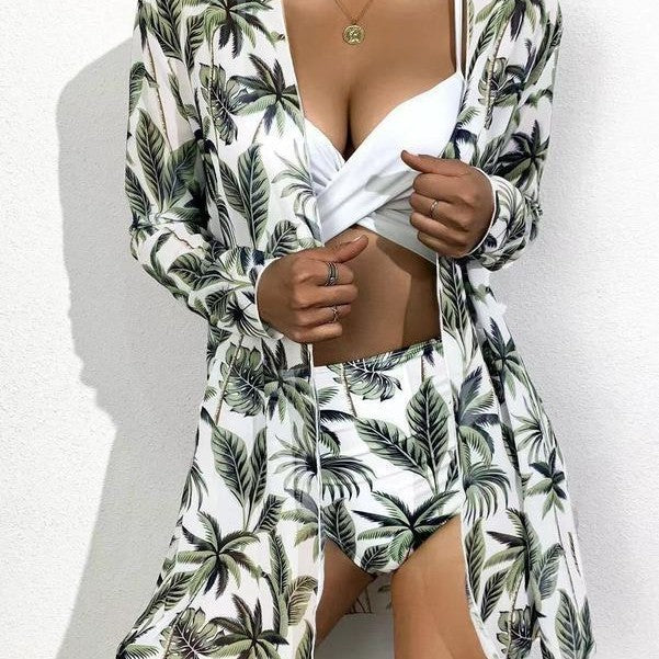 Dame badesæt med blomstret kimono og højt skåret top Skovae