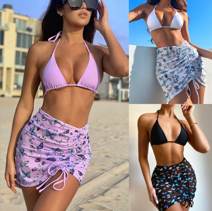 Dame bikini-sæt med legende sommerfuglemønster og praktisk indpakningslook Stilla