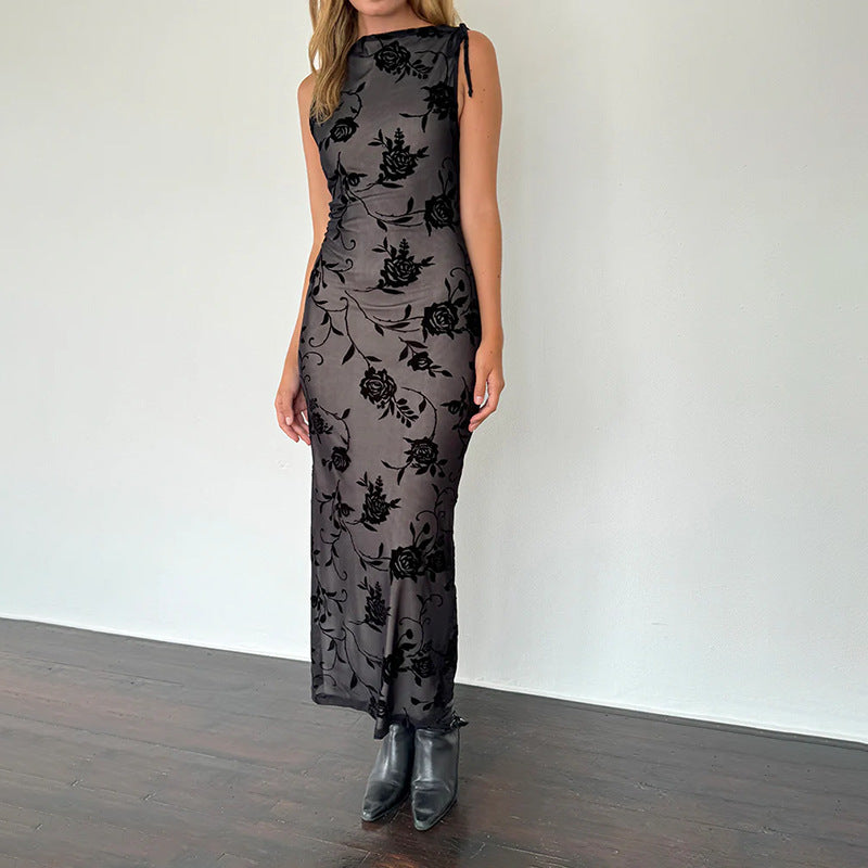 Kvindernes elegante maxi-kjole med blomstret blonde mønster og ærmeløs design Stilla