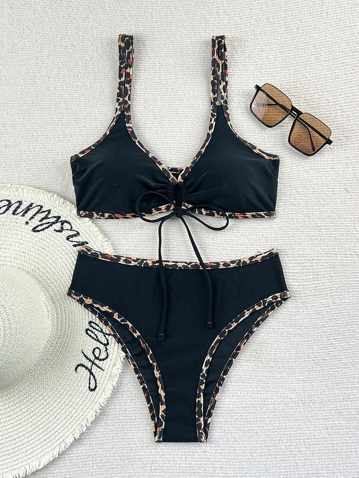 Dame triangel-bikini med justerbare stropper og elastisk taljelinie Skovae