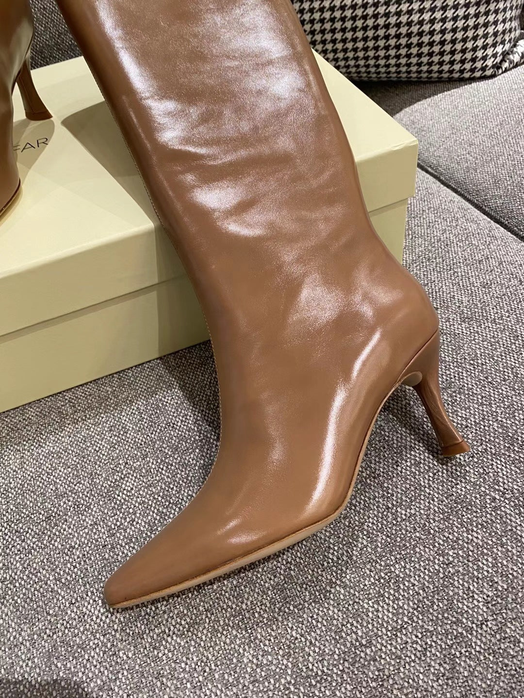 Dame elegante over-knæet stiletto-støvler med enkelt design Stilla