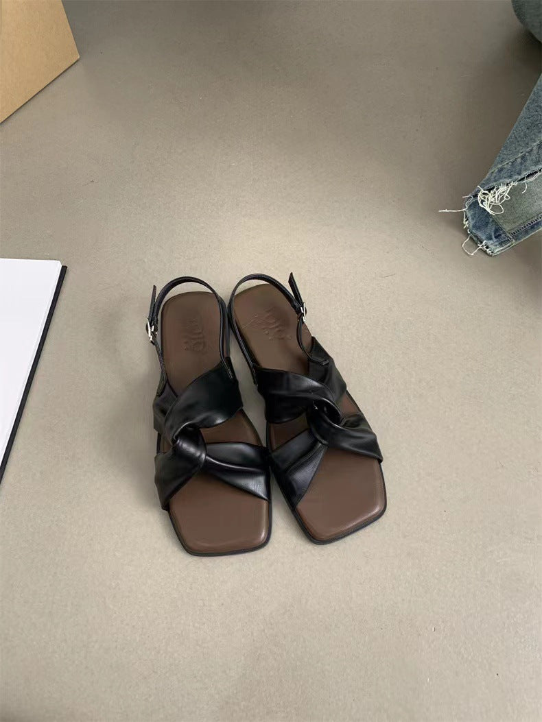 Dame skridsikre sandaler med firkantet tåparti og krydsremme Stilla