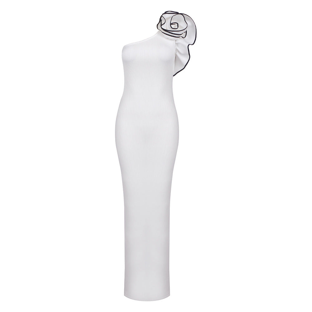 Dame Elegant Maxikjole med asymmetrisk design og legende flæseaccent Skovae