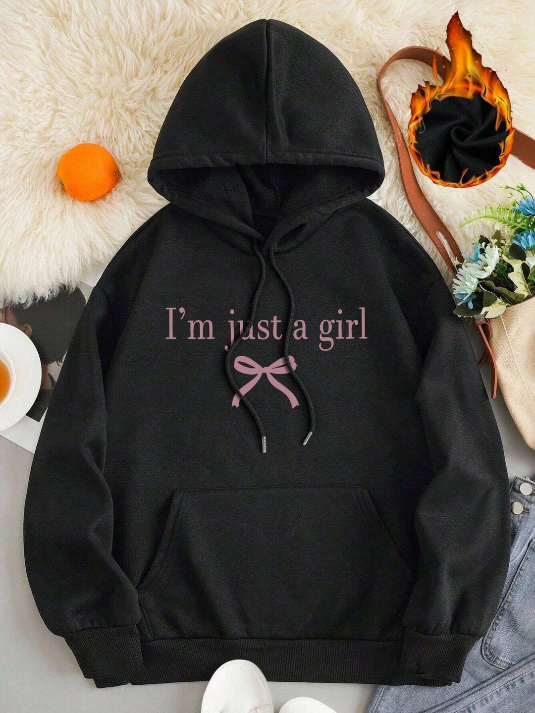 Kvinders hoodie med moderne print og klassisk snit Stilla