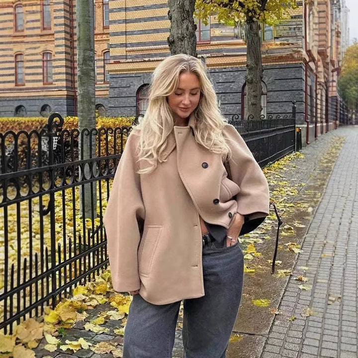 Dame Oversize Fleecejakke med moderigtig krave og praktiske lommer Stilla