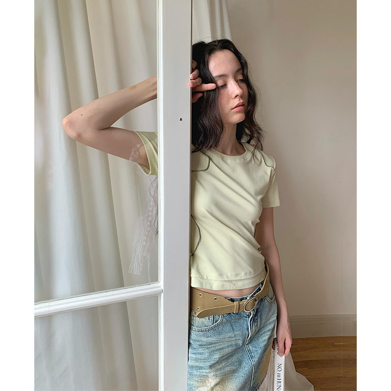 Dame cropped top med unikke blomsterapplikationer og afslappet snit Stilla