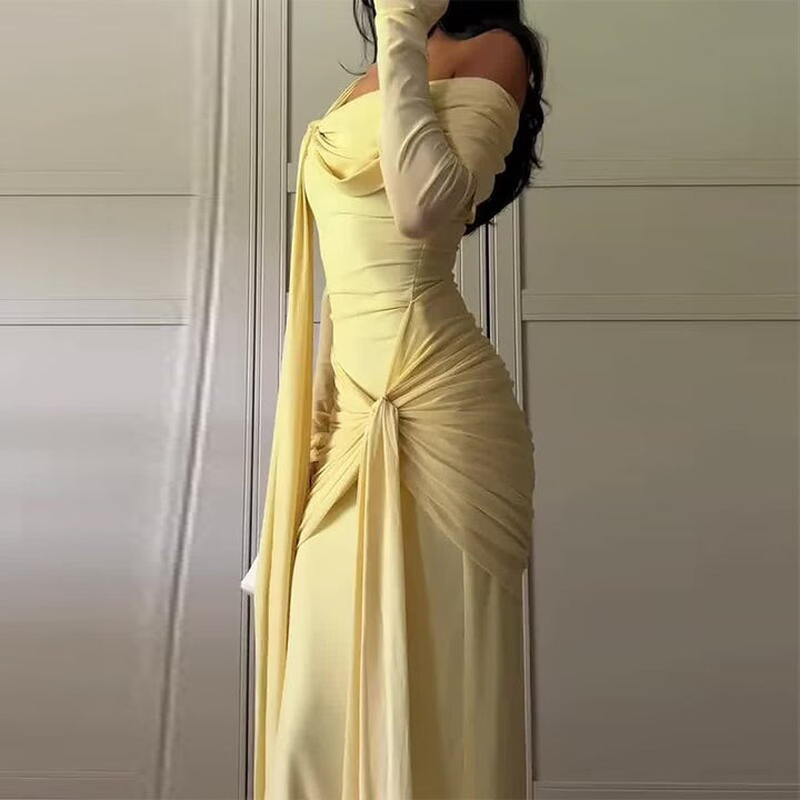 Dame elegant maxikjole med innovativt vikle- og draperingsdesign Stilla