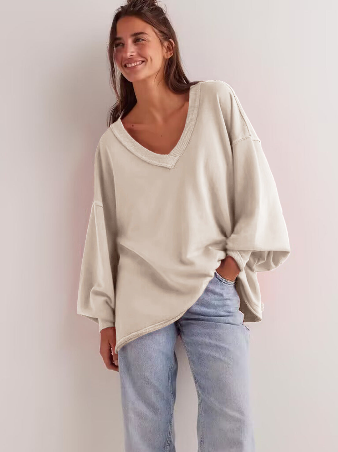 Dame Oversized Sweatshirt med dyb V-hals og afslappet snit Stilla