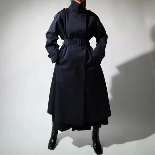 Dame Trenchcoat med moderne snit og elegant talje Stilla
