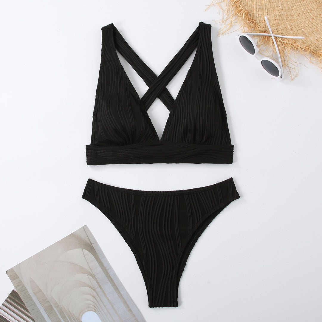 Dame bikinitop med raffinerede rynkeelementer og trendy krydsdesign Stilla