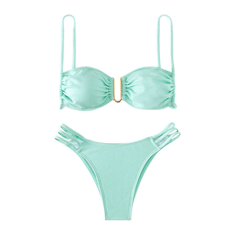 Dame bikini sæt med moderne rækkedetaljer og elegant gyldent accent Skovae