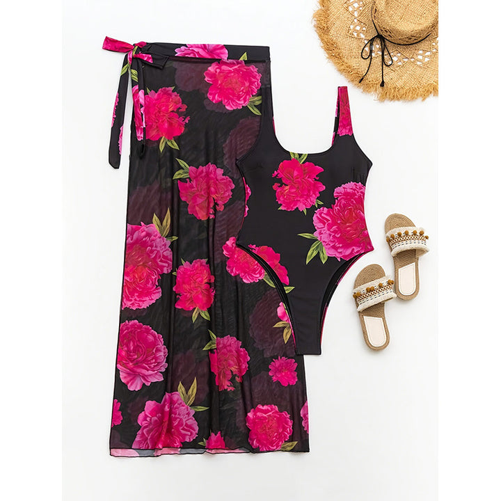 Dame Én-delt Badedragt med floral overkjole og elegant design Skovae