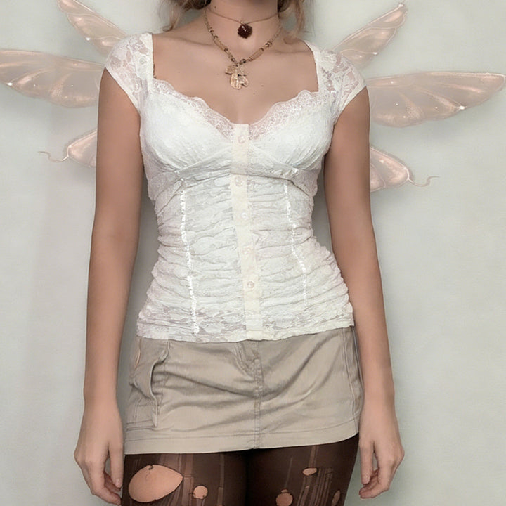 Dame Blonde-Cropped-Top med elegant V-udskæring og flæse detaljer Skovae