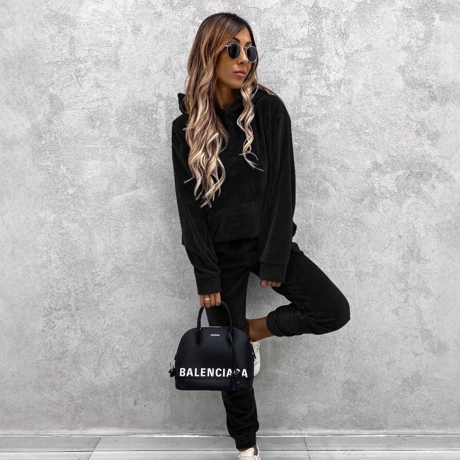 Kvinders hyggelige fleece hoodie med afslappede detaljer Skovae