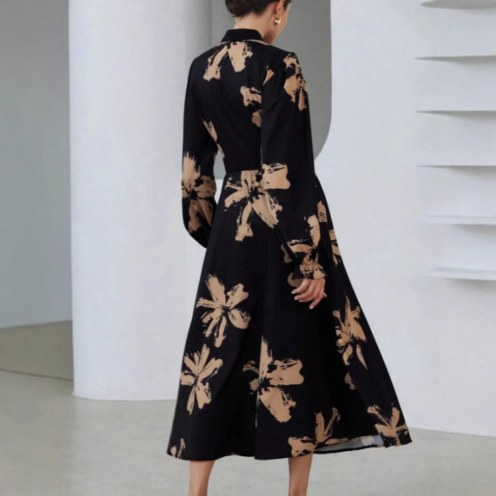 Dame maxikjole med blomsterprint og elegant knap Stilla
