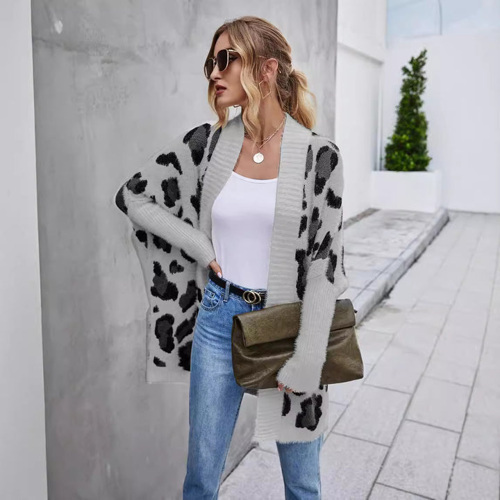 Pigernes hyggelige cardigan med trendy leopardmønster Stilla