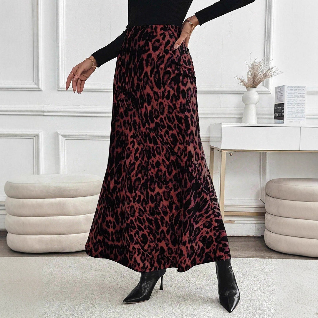 Dame maxiskørt med moderne leopardmønster Skovae