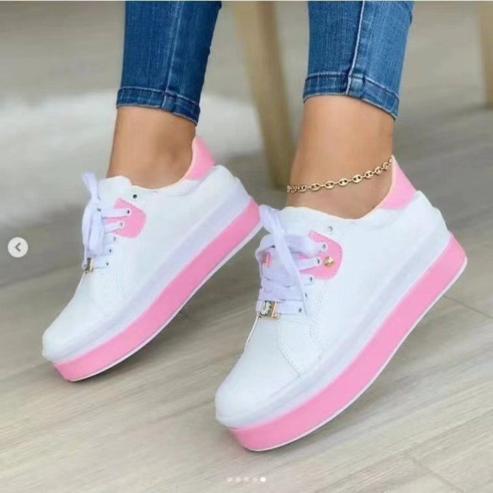 Dame Sneakers med moderigtigt plateau og elegante detaljer Stilla