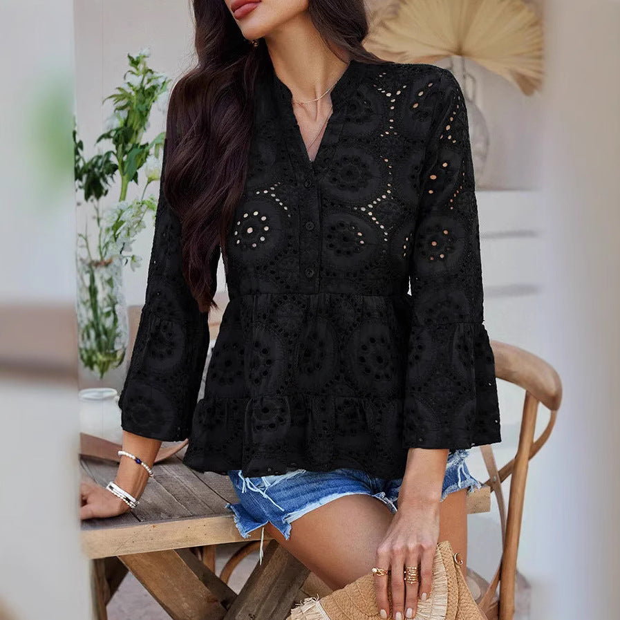Dame top med elegant broderie anglaise og udstående ærmer Stilla