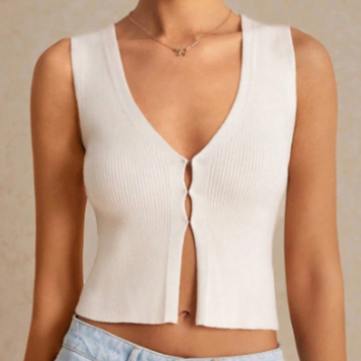 Femme Ribbet Knap-Down Crop Top Stilla