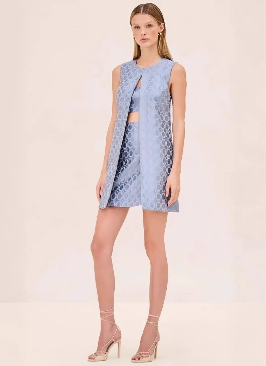 Dame nan Jacquard-til-del med ærmeløs lang vest og figursyet bustier-minikjole Skovae