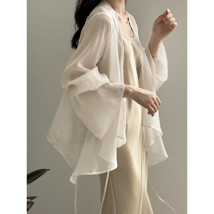 Dame let kimono-jakke med elegante bindebånd og luksuriøst stof Stilla