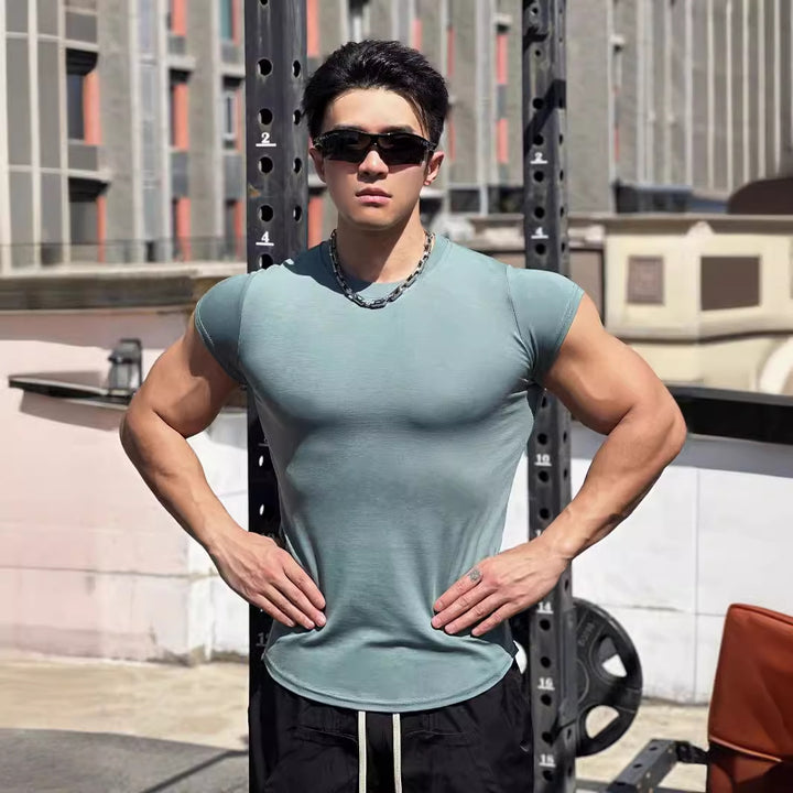 Herre muskuløs fitnessshirt med innovativt snit og åndbar teknologi Stilla
