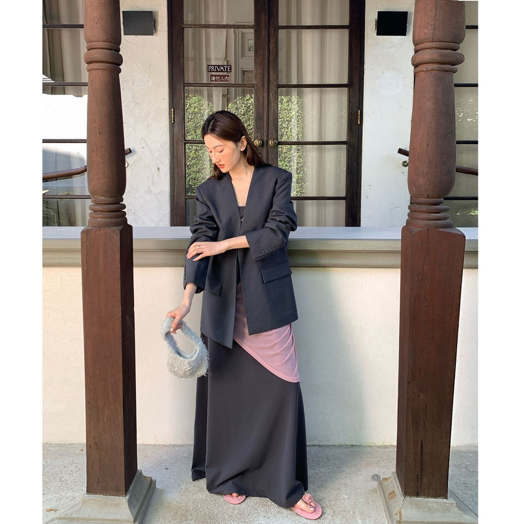 Dame Maxikjole med asymmetrisk drapering og moderne design Stilla