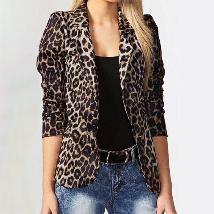 Dame Mode Blazer i leopardmønster med elegante detaljer Stilla