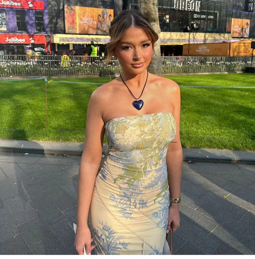 Dame slidstærk bryllupskjole med blomsterprint og elegant bustier-udskæring Stilla