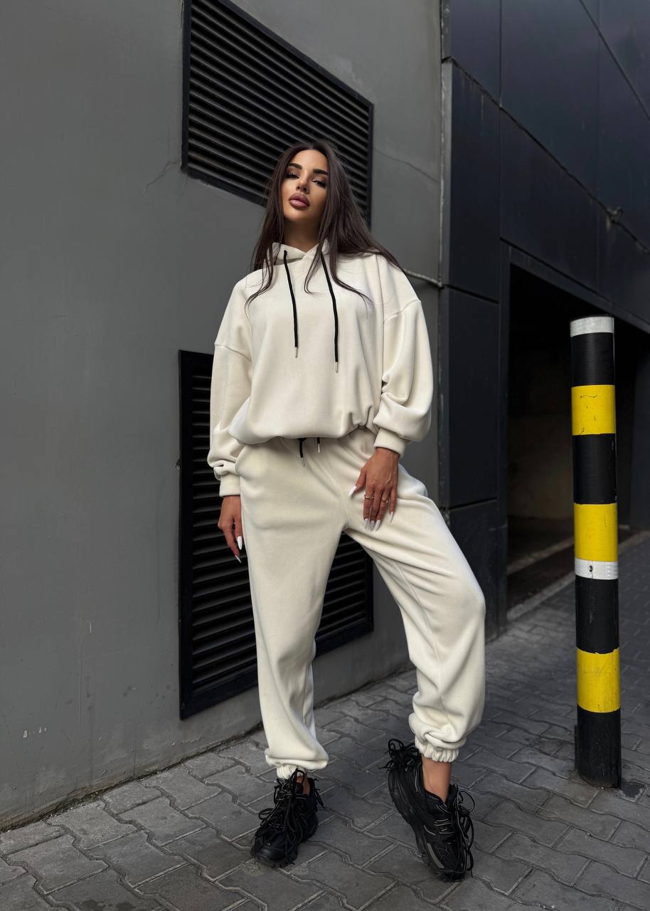 Damer hyggelig afslappet pasform tracksuit med elastisk talje og praktiske lommer Skovae