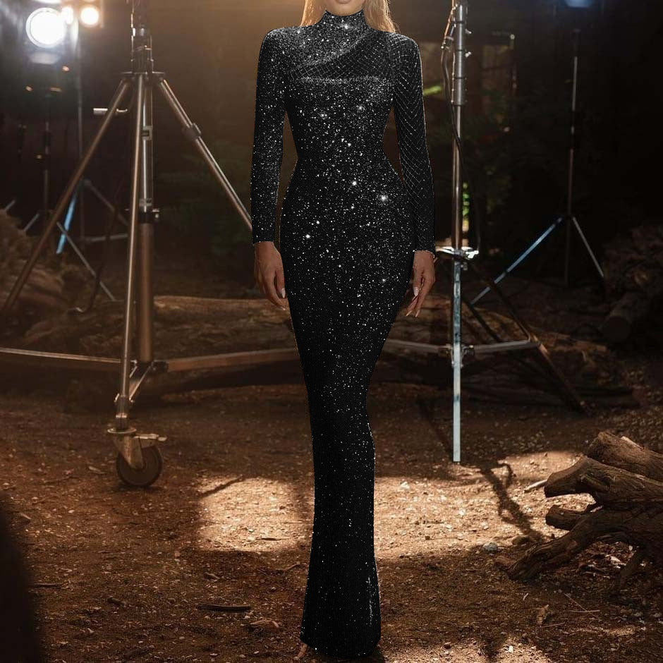 Dame Glamourøst Glitter-aftenkjole med tætsiddende silhuet og transparente detaljer Stilla