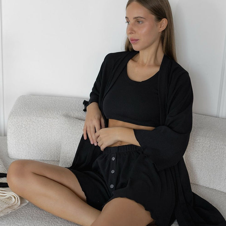 Dame Lounge-sæt med cropped top og afslappede shorts Stilla
