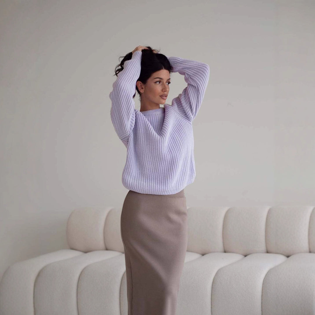 Kvindernes strikkede sweater med elegante ærmekanter Stilla
