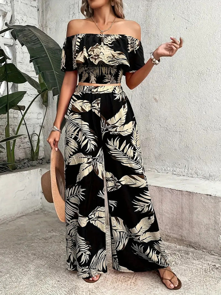 Dame To-delt Sommer-outfit med off-shoulder top og bred buksebund Stilla
