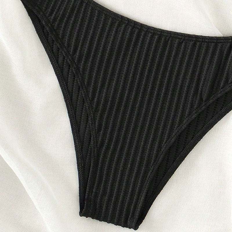 Dame bikini top med sporty snit og justerbare stropper Skovae