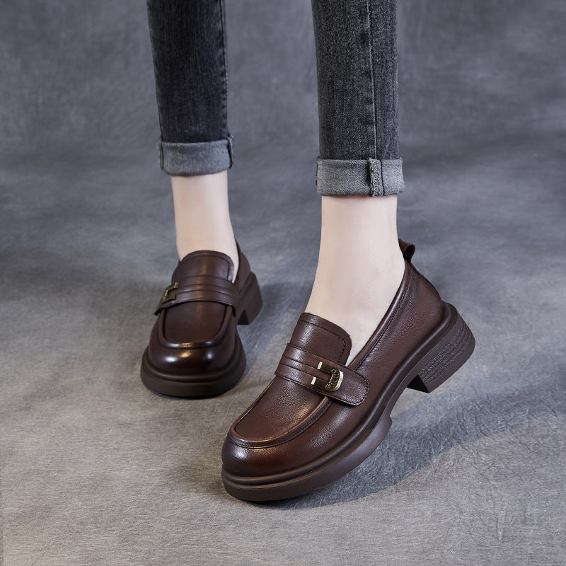 Dame Stylish Laklæder Slipper med dekorativt Spænde-Detalje Stilla