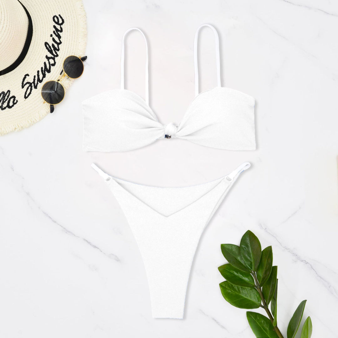 Dame Bandeau-Bikini med elegant knudedesign og justerbare stropper Stilla