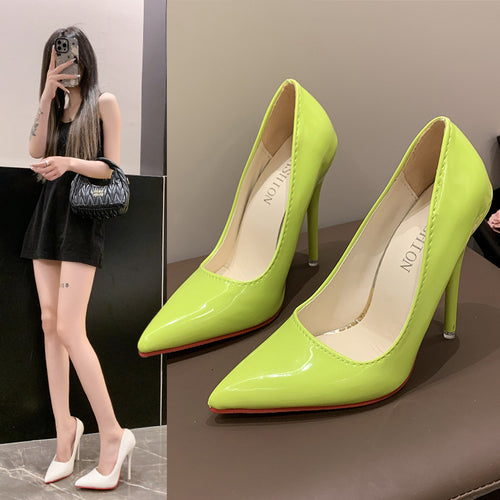 Dame Klassische High Heels med spids design og højglans overflade Stilla