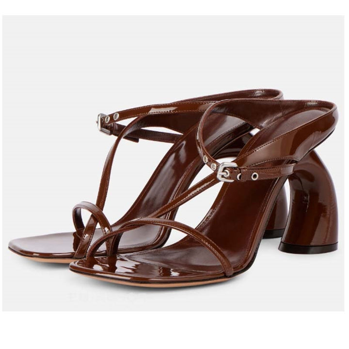 Femme Metallic Strappy Højhælede Sandaler med skulpturel Blokhæle Stilla