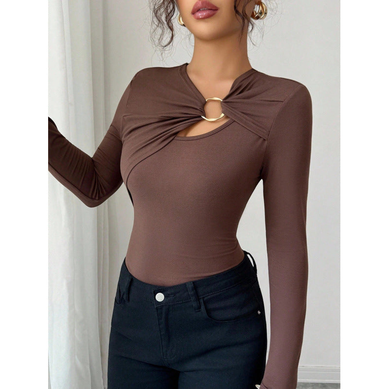 Dame bodysuit med dekorativt ringdetalje og lange ærmer Skovae
