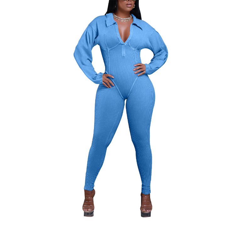 Dame figursyet jumpsuit med elegant krave og longsleeve Stilla