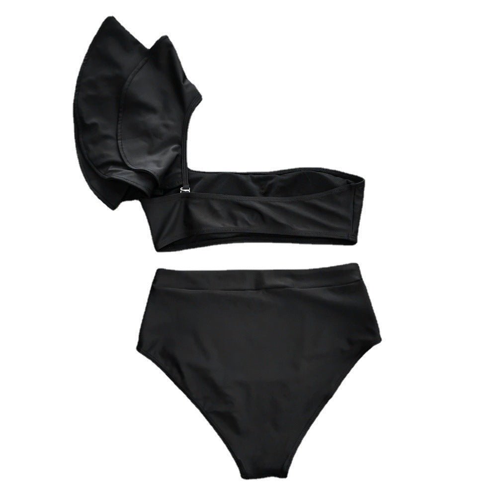 Dame Bikini-sæt med asymmetrisk top og voluminøst flæseelement Stilla